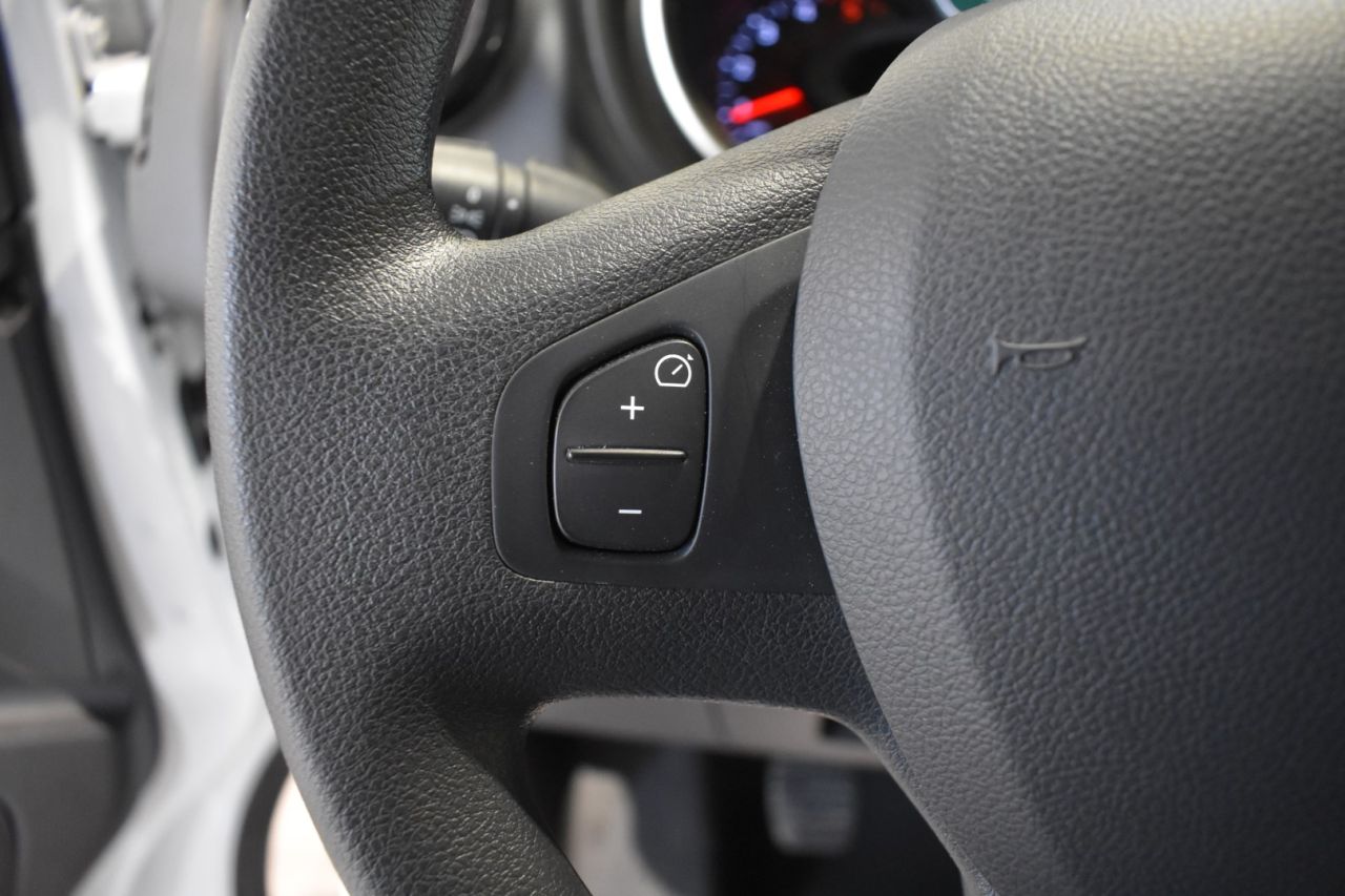 RENAULT TRAFIC en Minoautos