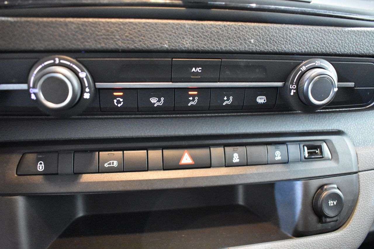 PEUGEOT EXPERT en Minoautos