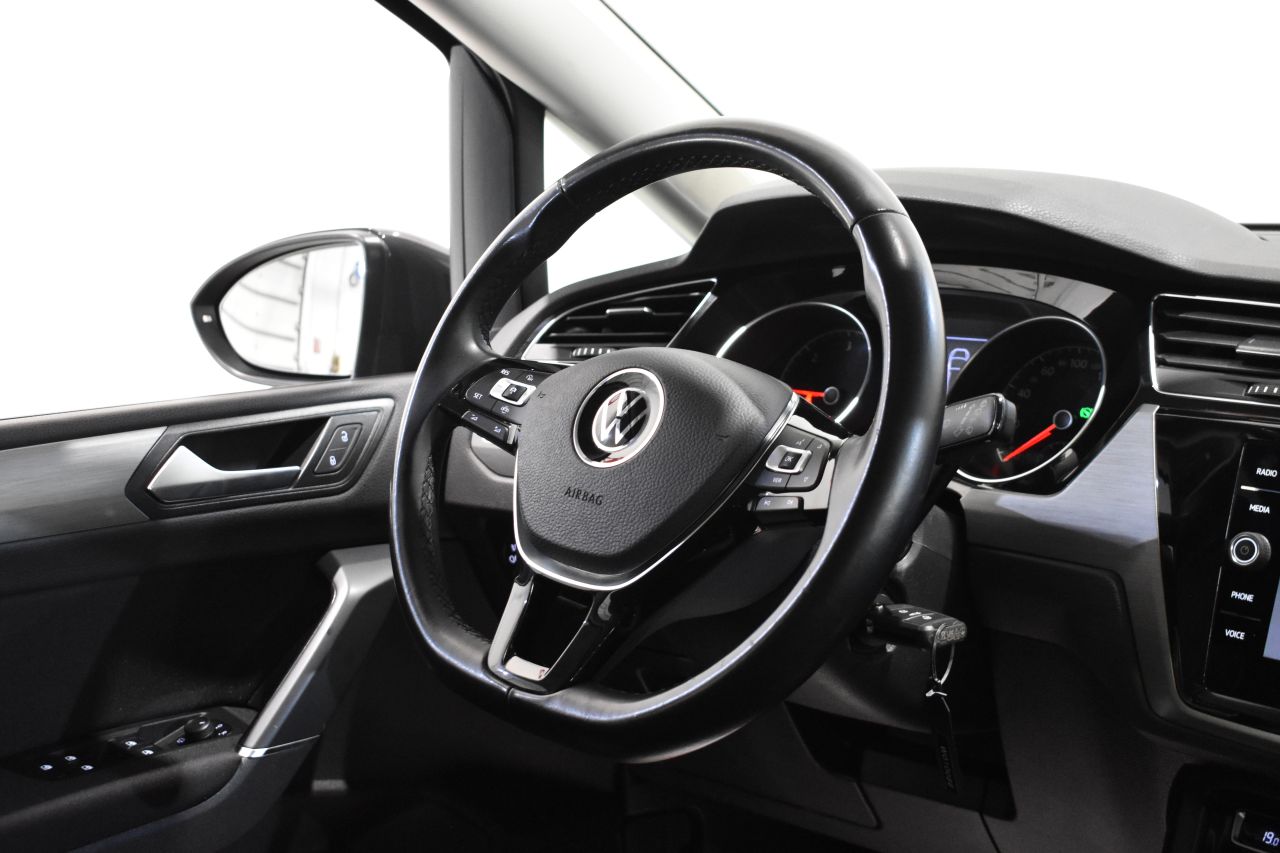 VW TOURAN en Minoautos