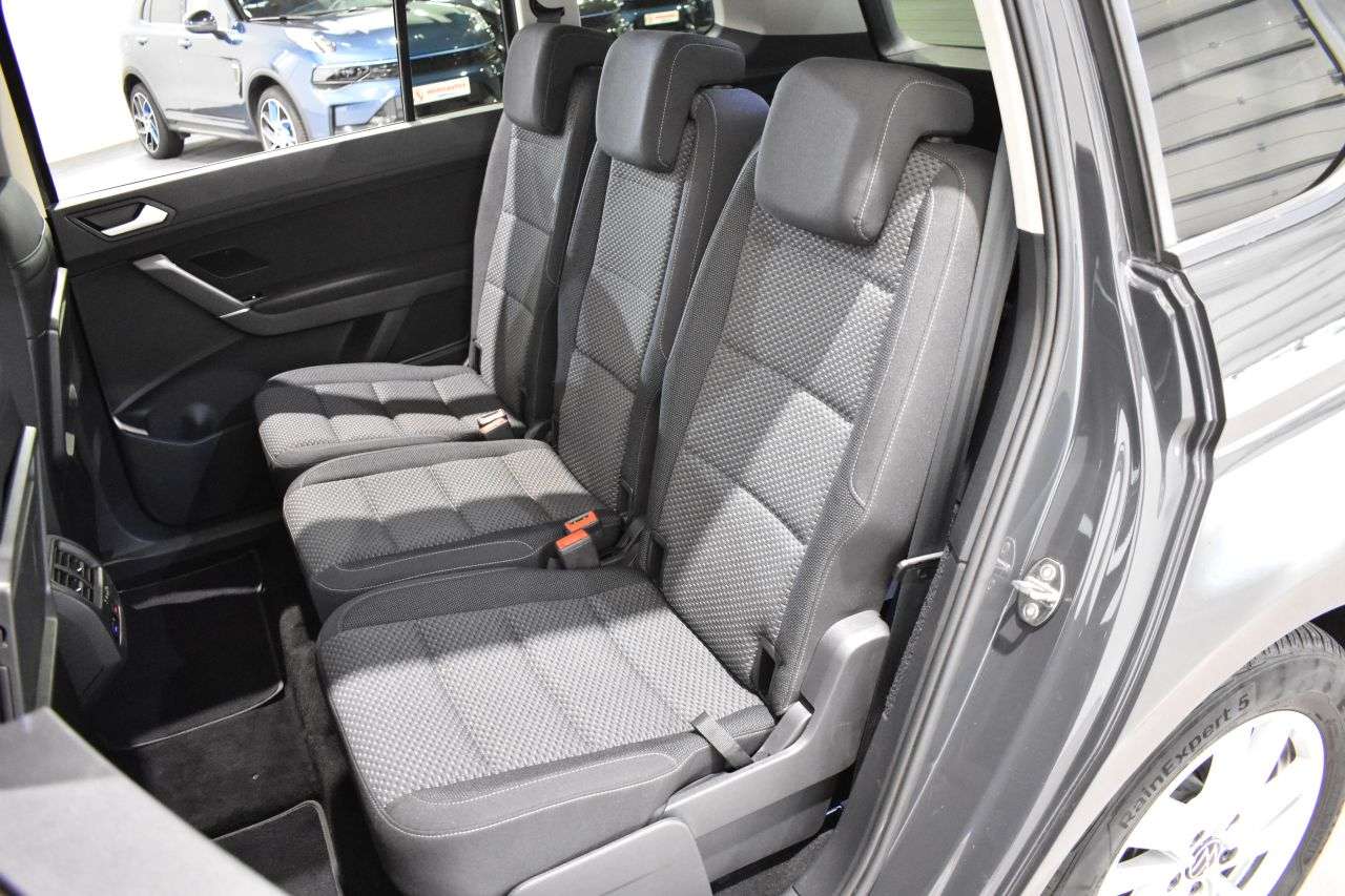 VW TOURAN en Minoautos