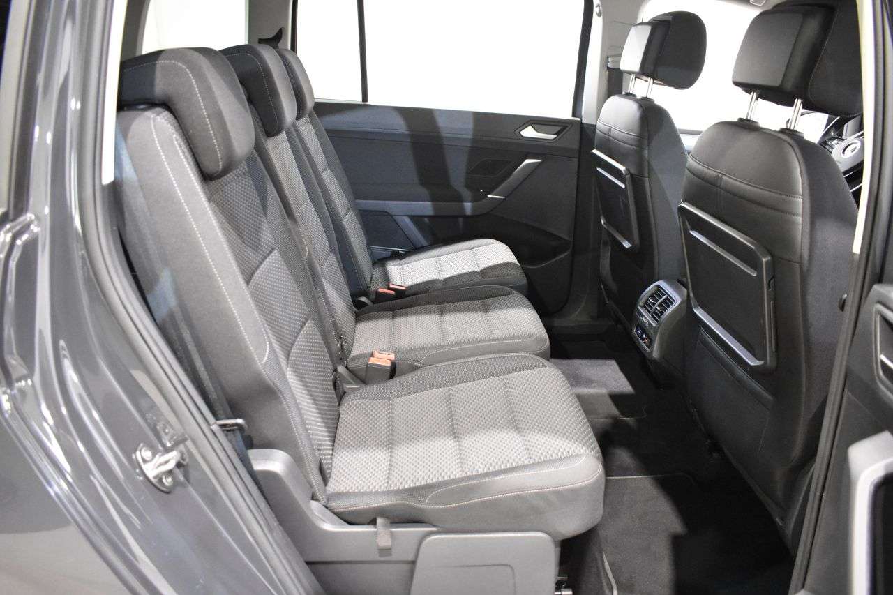 VW TOURAN en Minoautos