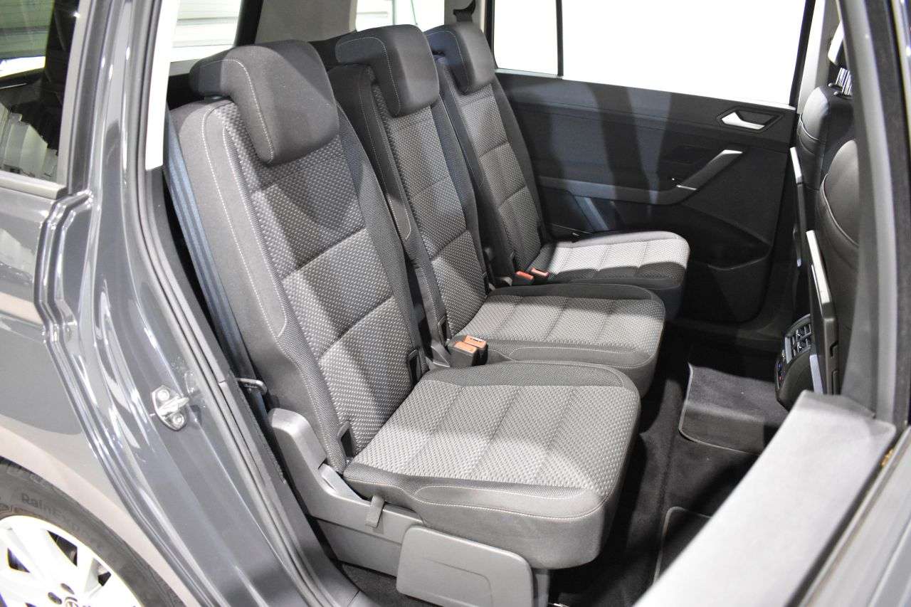 VW TOURAN en Minoautos