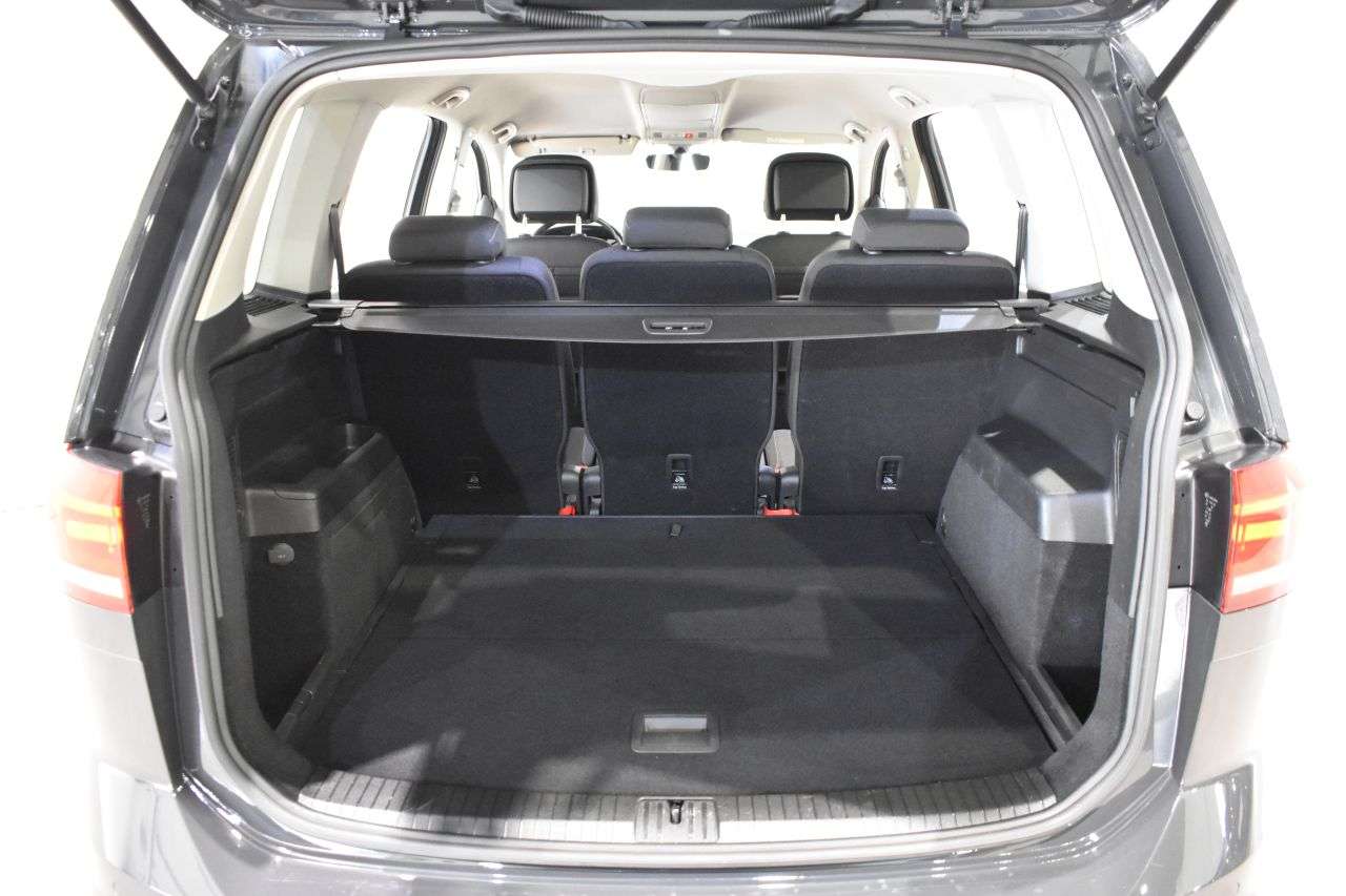 VW TOURAN en Minoautos