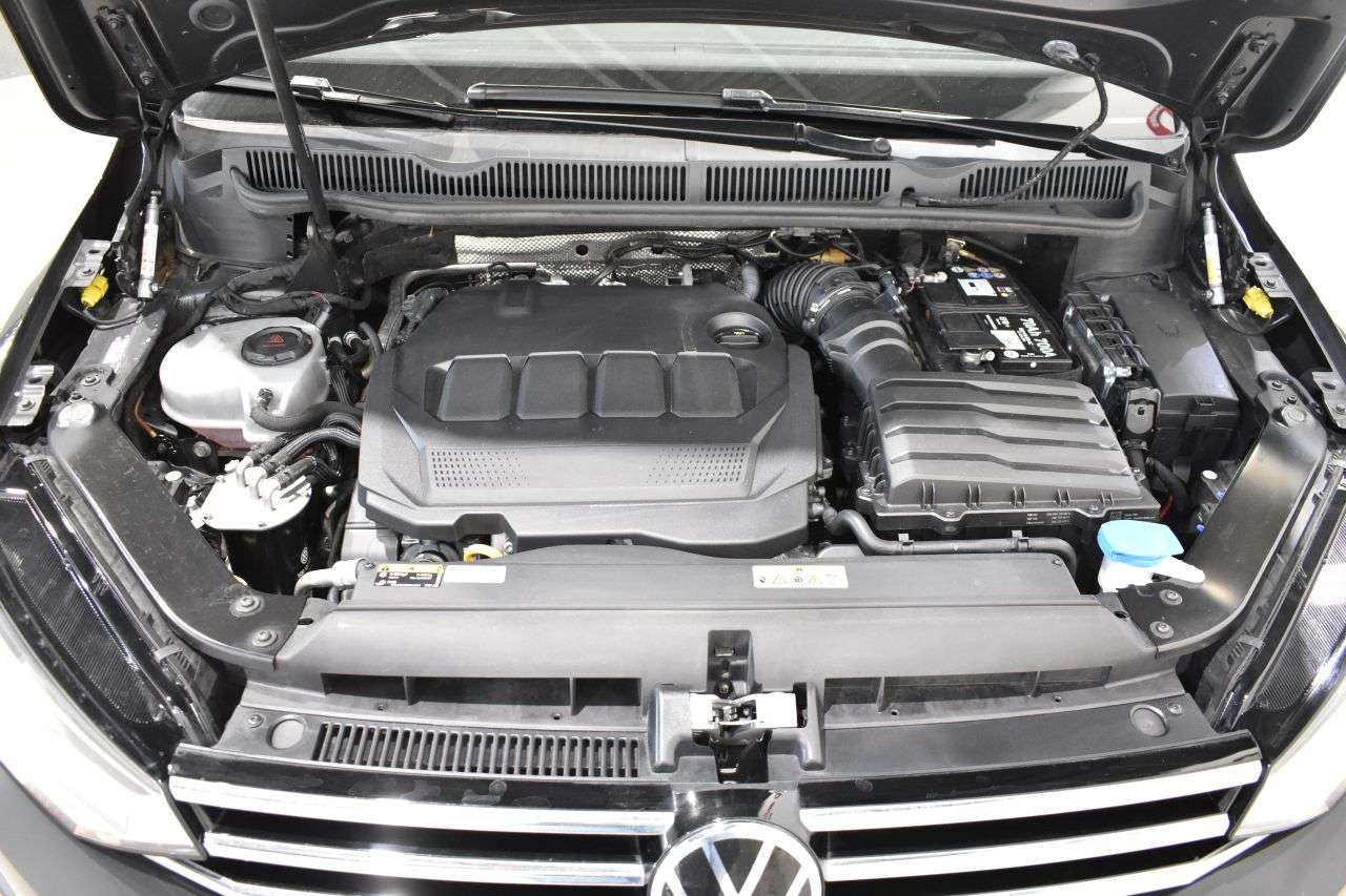 VW TOURAN en Minoautos