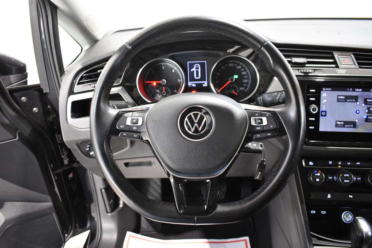 VW TOURAN en Minoautos