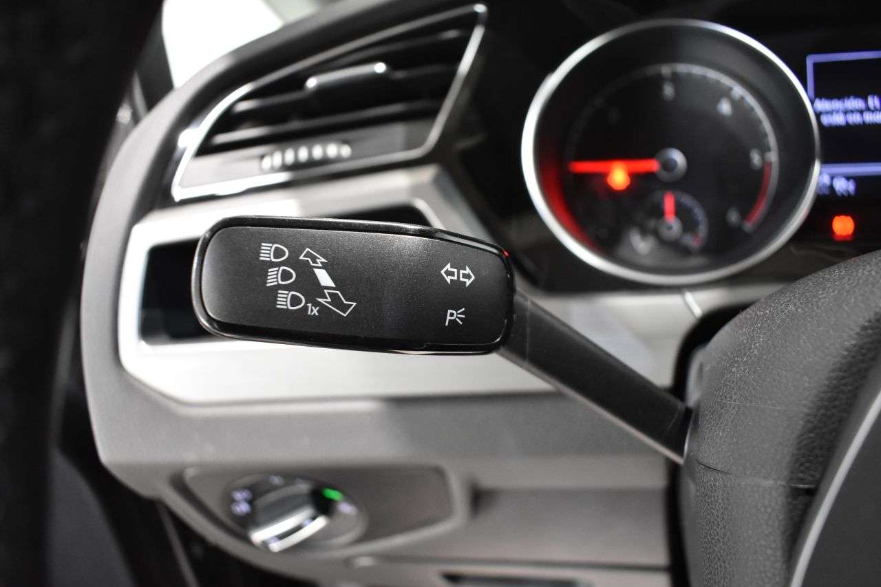 VW TOURAN en Minoautos