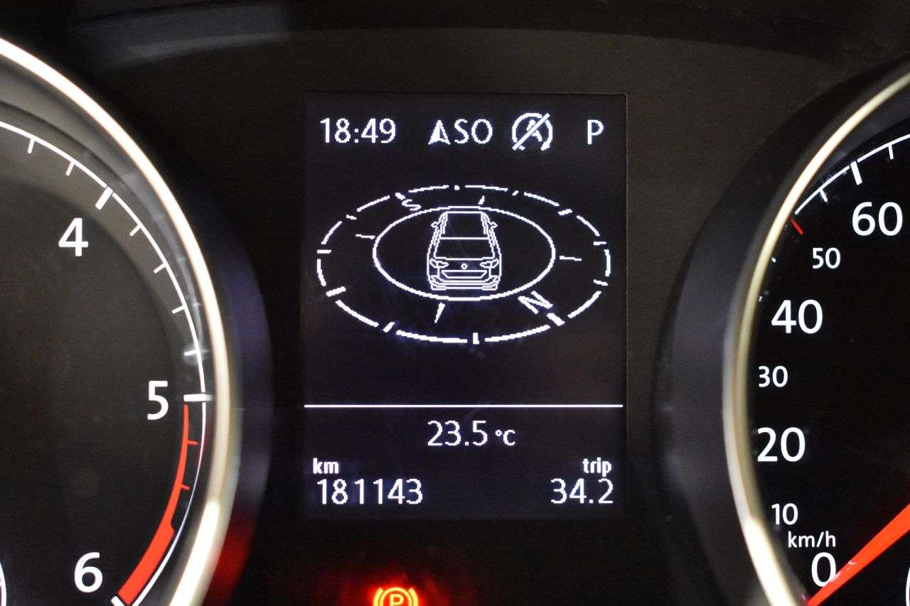 VW TOURAN en Minoautos