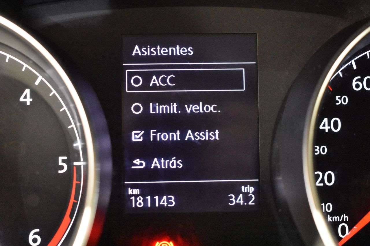 VW TOURAN en Minoautos