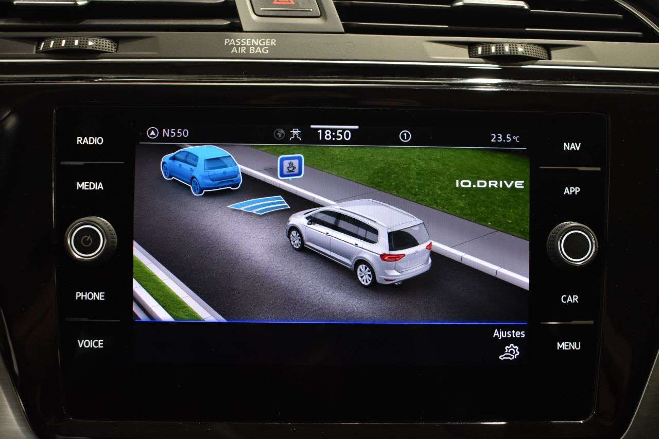 VW TOURAN en Minoautos