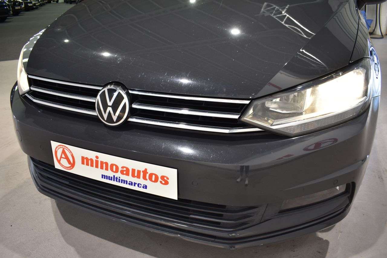 VW TOURAN en Minoautos