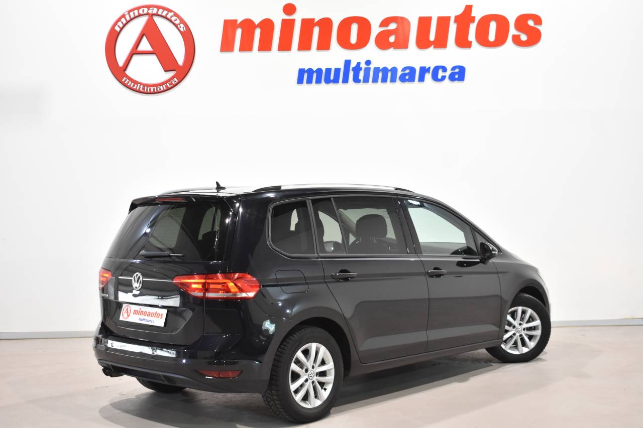 VW TOURAN en Minoautos