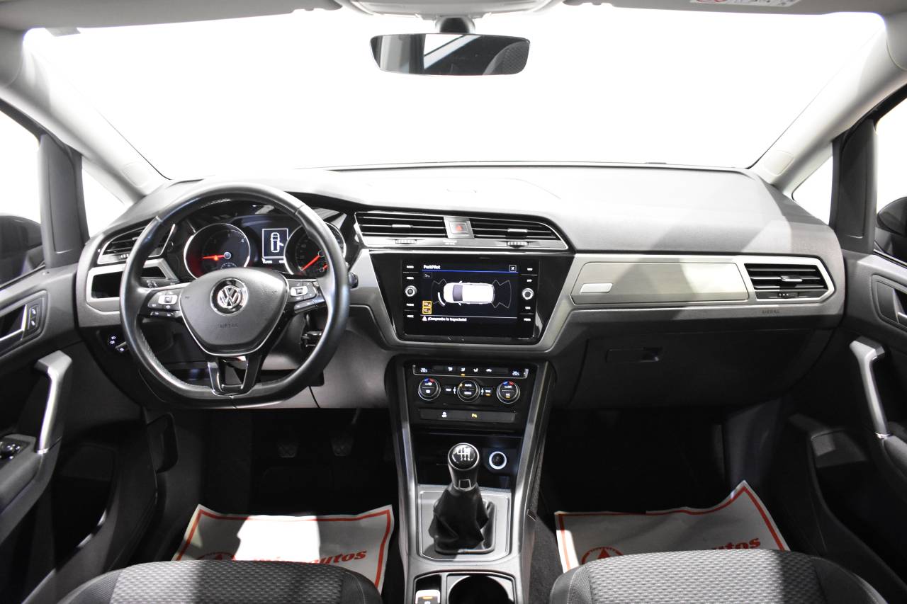 VW TOURAN en Minoautos
