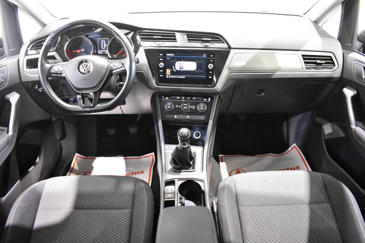VW TOURAN en Minoautos