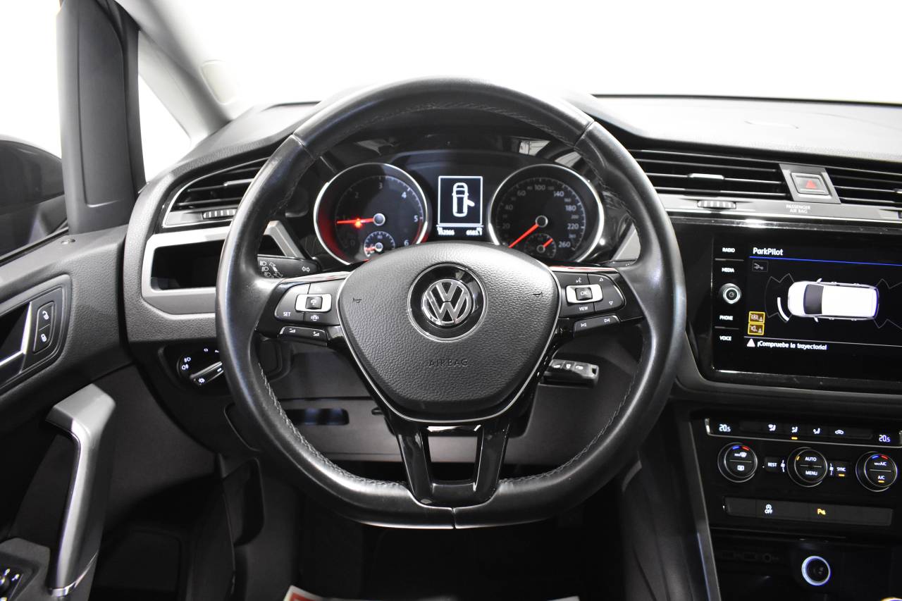 VW TOURAN en Minoautos