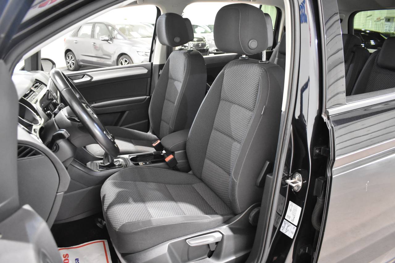 VW TOURAN en Minoautos