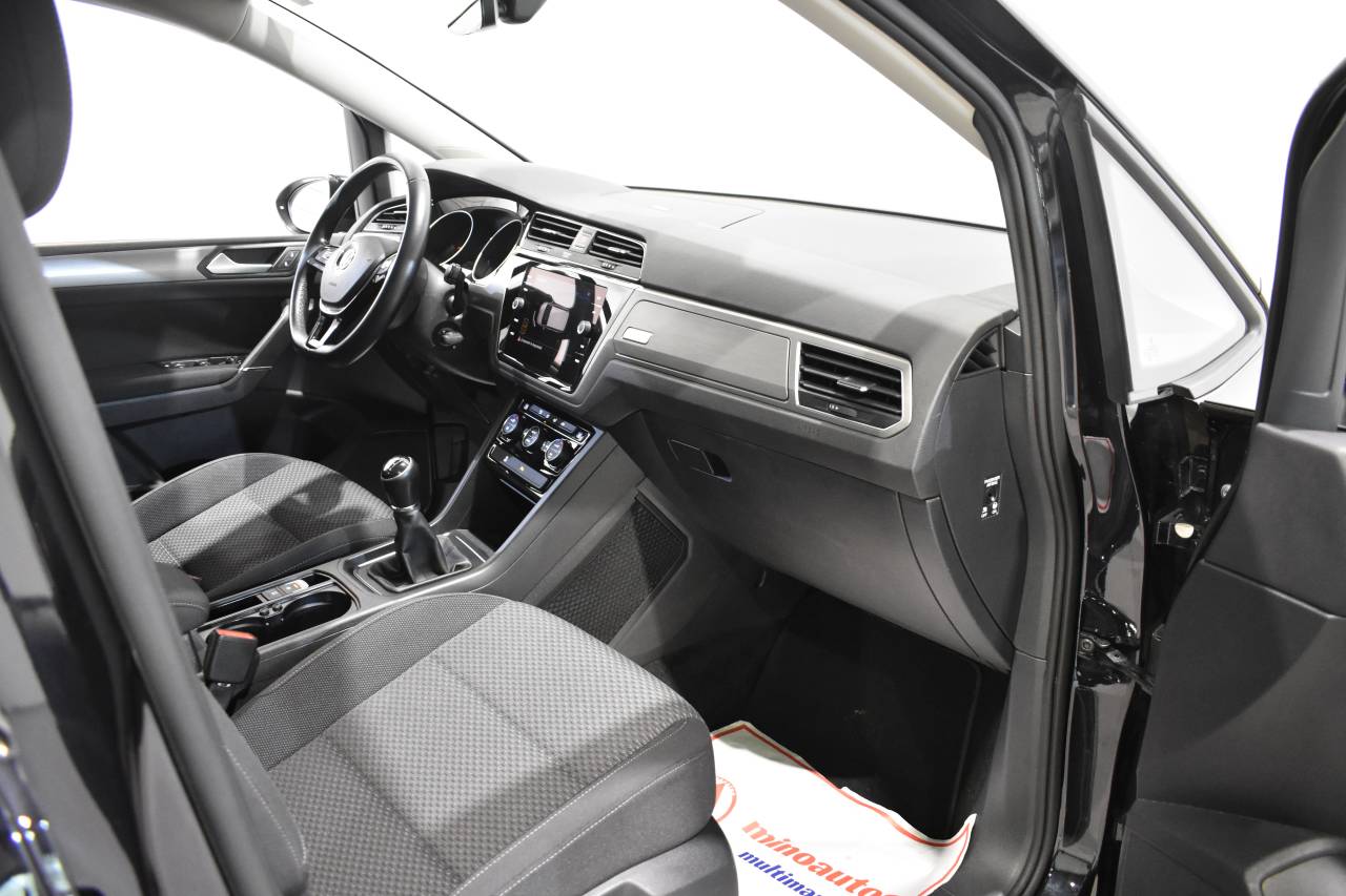 VW TOURAN en Minoautos