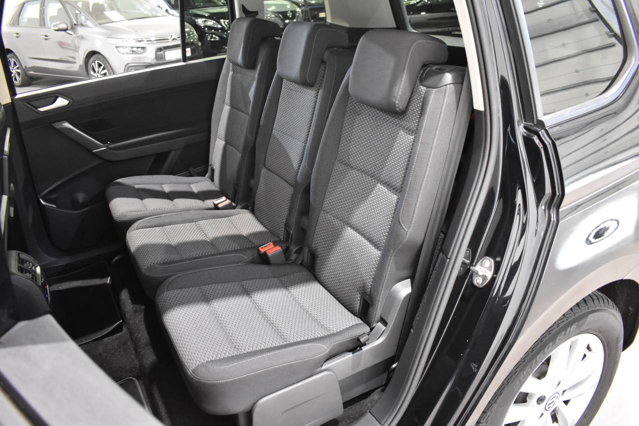 VW TOURAN en Minoautos