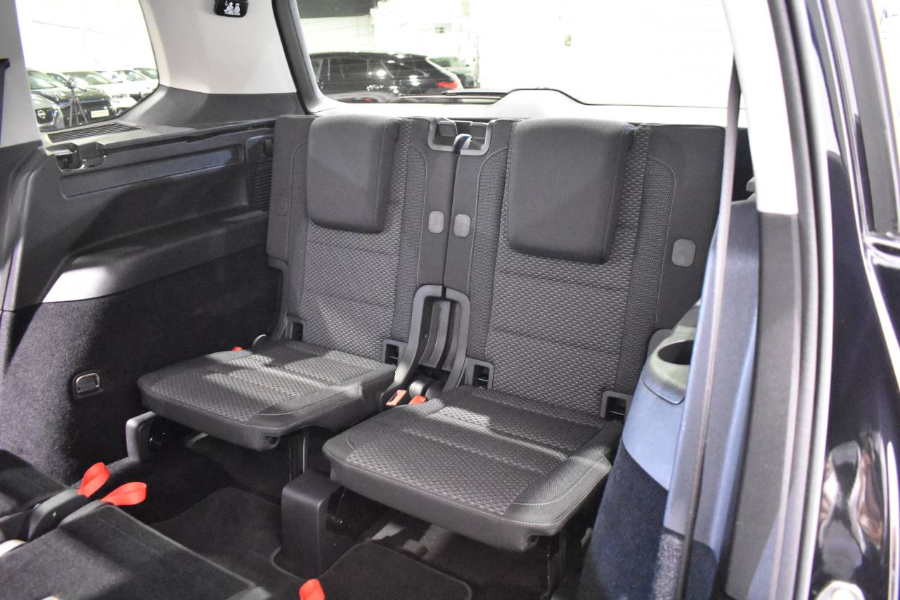 VW TOURAN en Minoautos