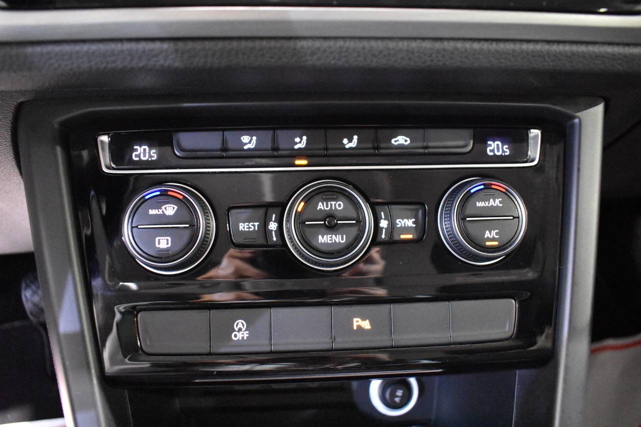 VW TOURAN en Minoautos