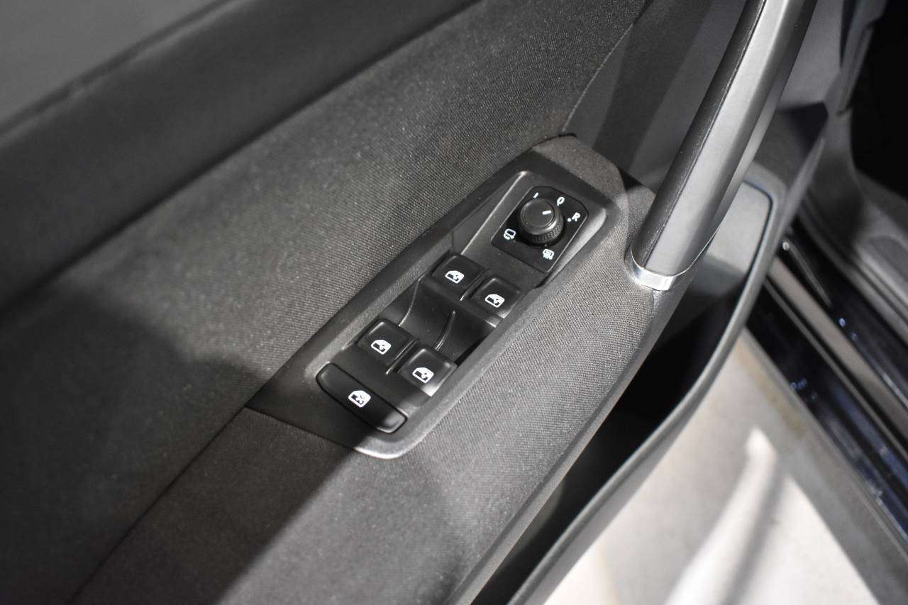 VW TOURAN en Minoautos