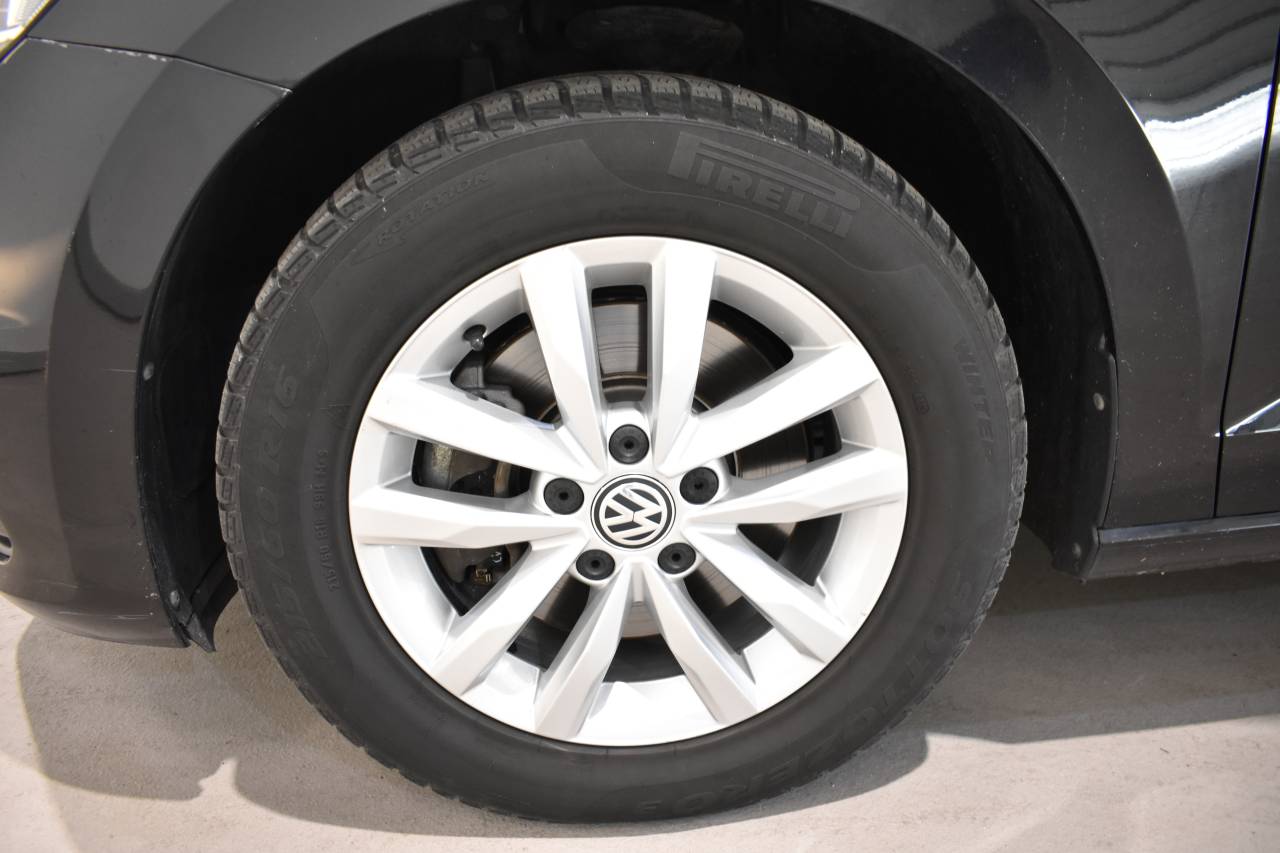 VW TOURAN en Minoautos