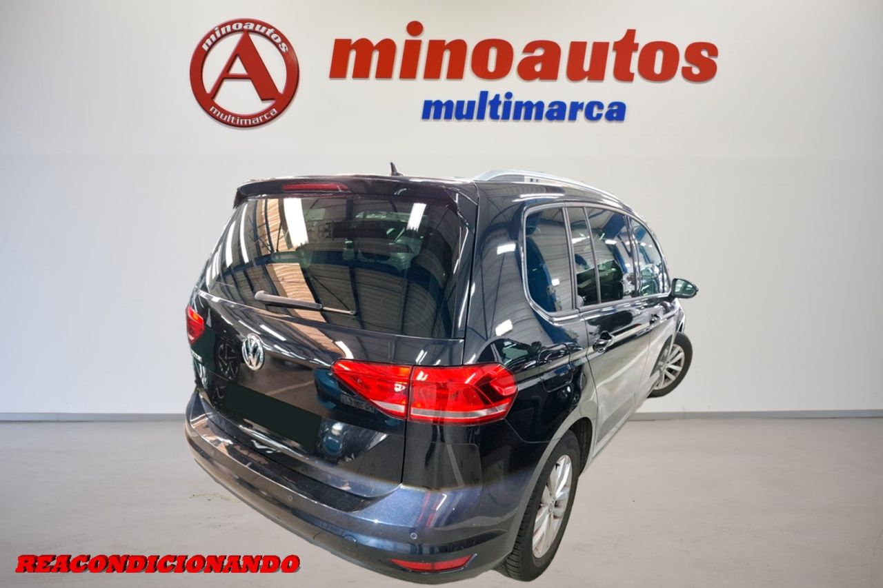 VW TOURAN en Minoautos