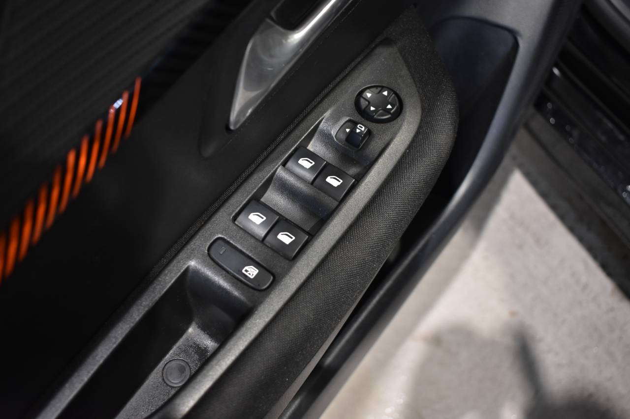 PEUGEOT 208 en Minoautos