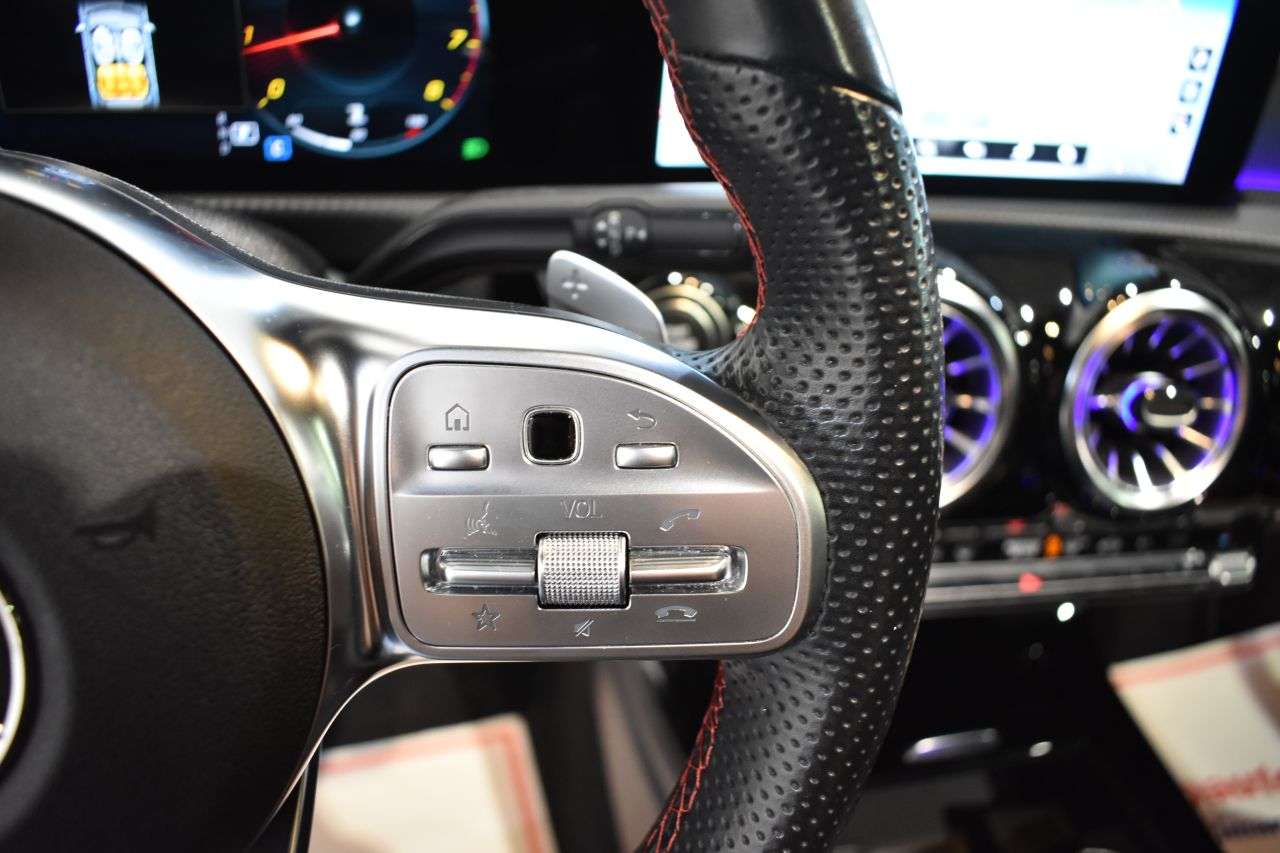 MERCEDES-BENZ CLA COUP en Minoautos