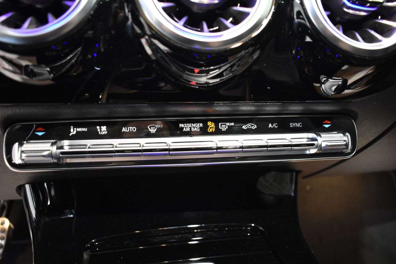 MERCEDES-BENZ CLA COUP� en Minoautos