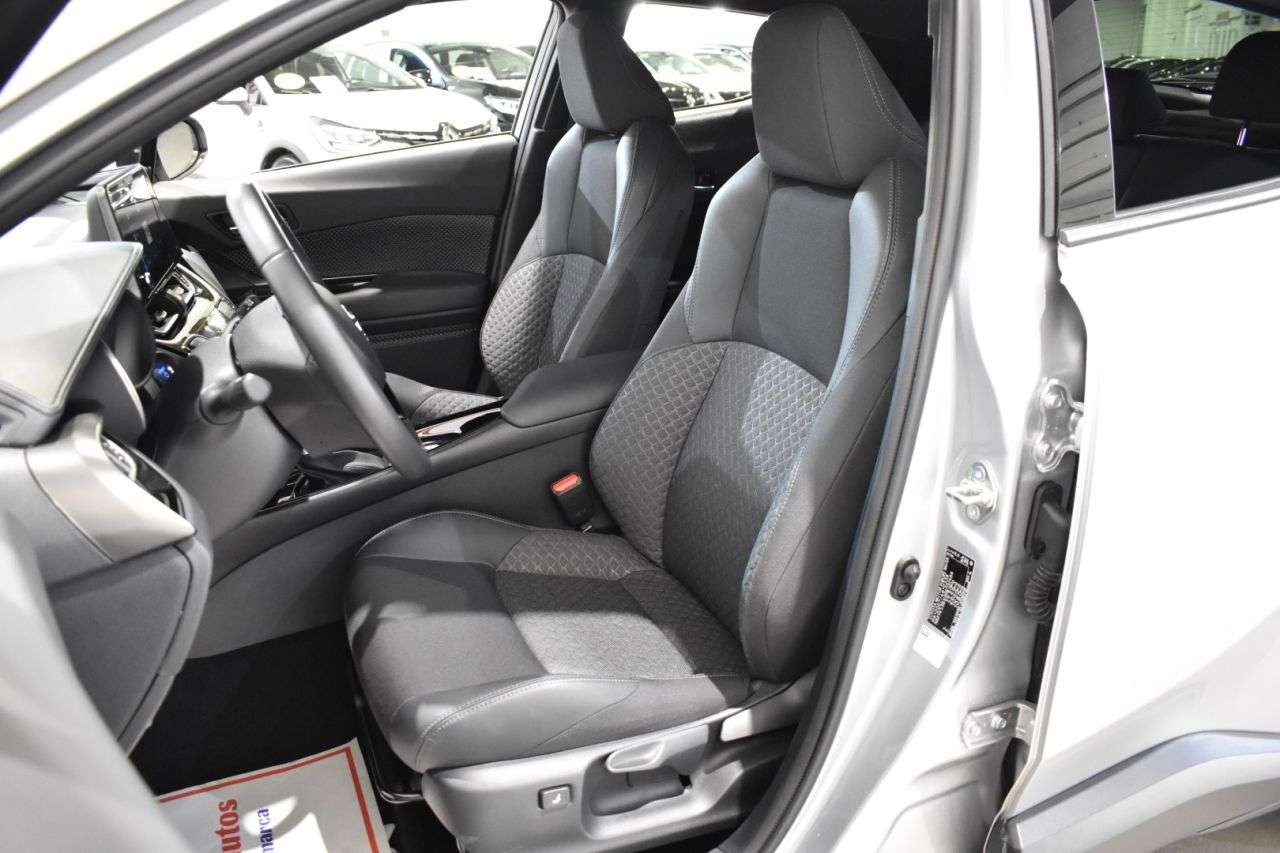 TOYOTA C-HR en Minoautos