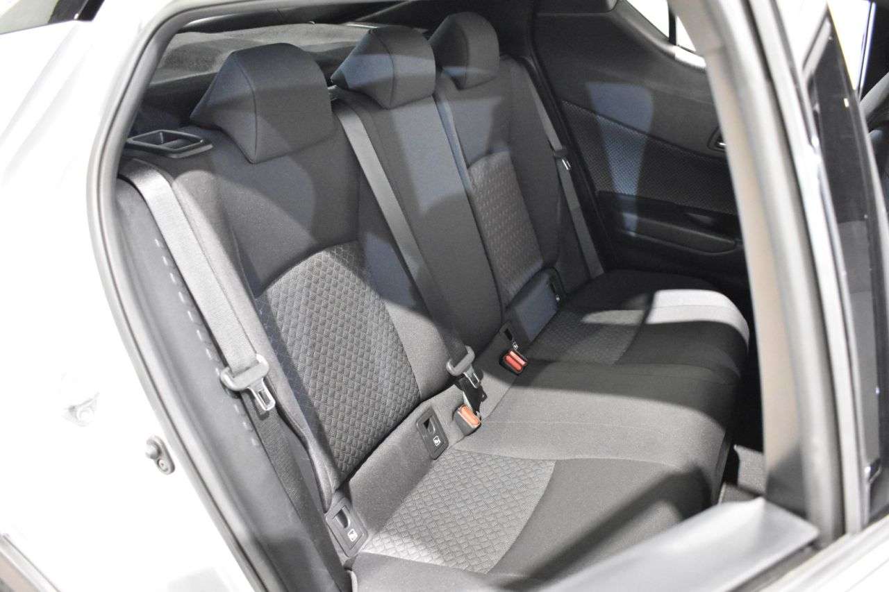 TOYOTA C-HR en Minoautos