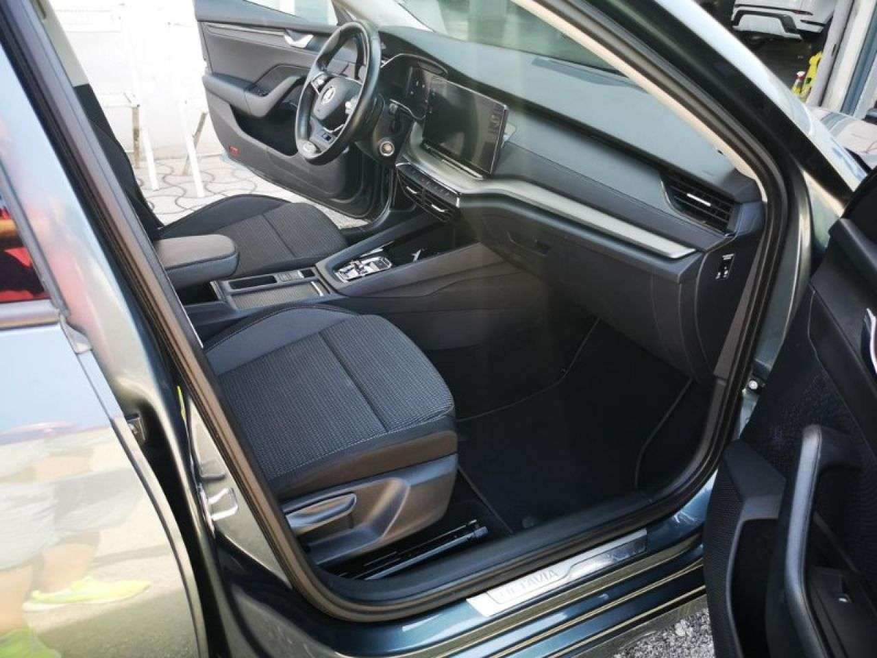 SKODA OCTAVIA COMBI en Minoautos