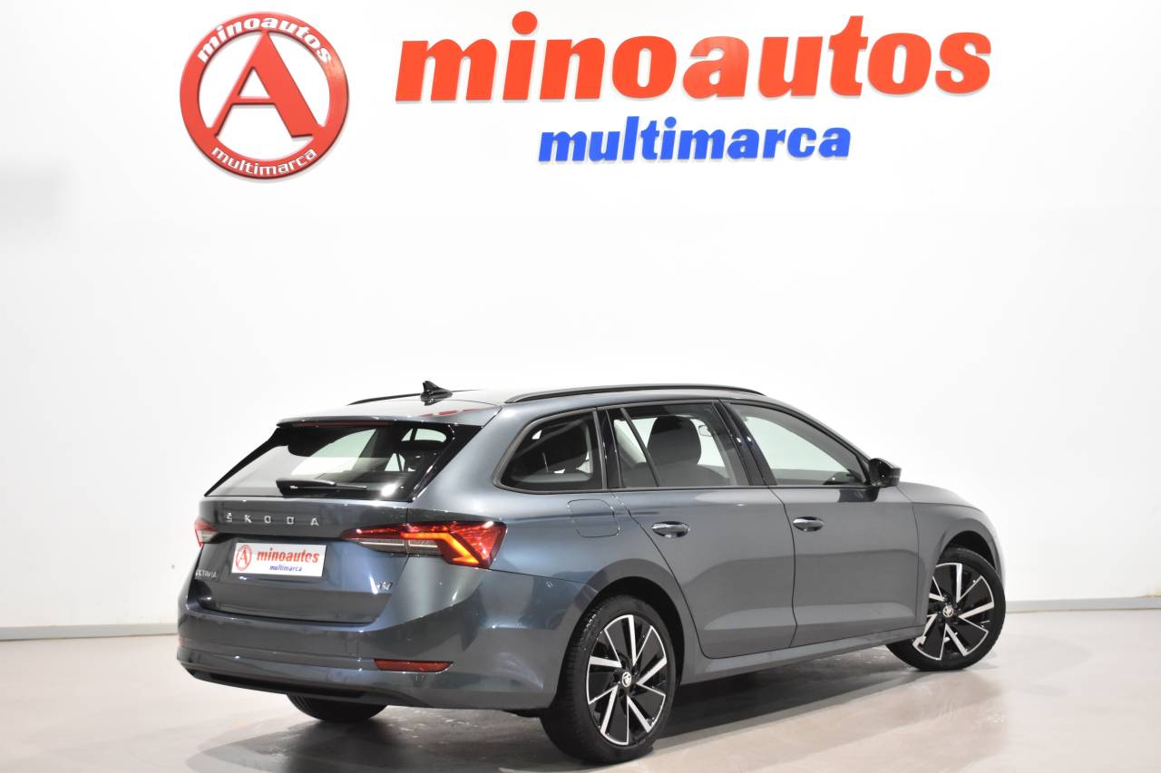 SKODA OCTAVIA COMBI en Minoautos