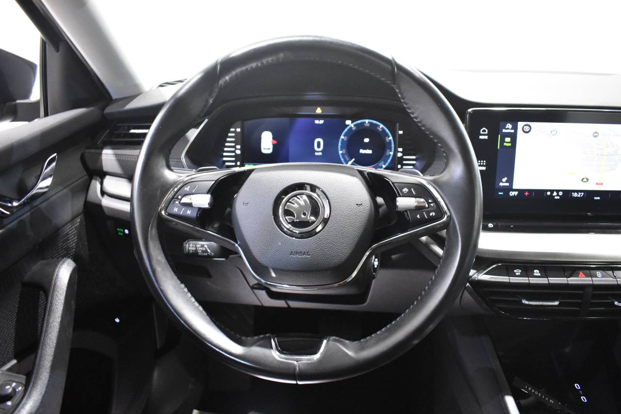 SKODA OCTAVIA COMBI en Minoautos