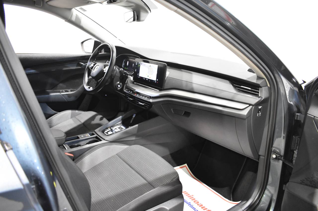 SKODA OCTAVIA COMBI en Minoautos
