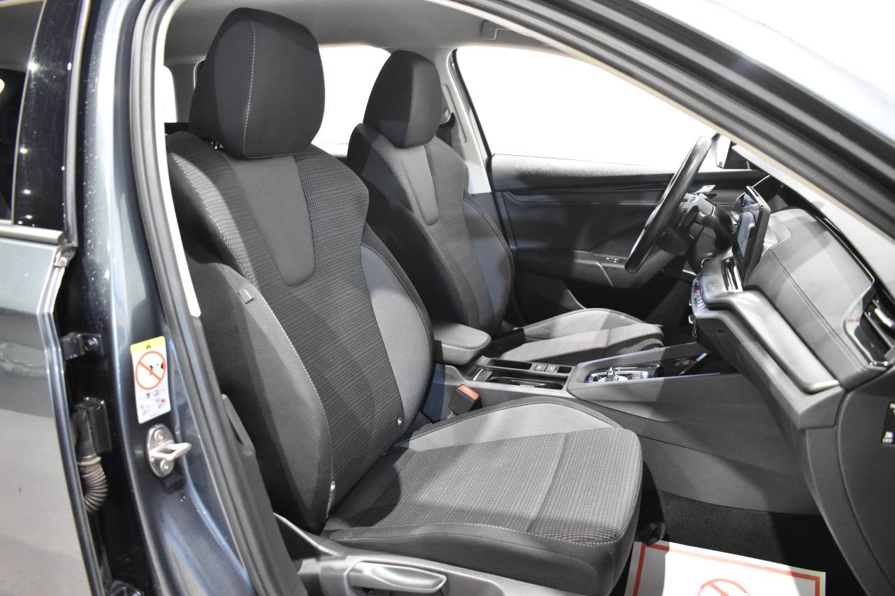 SKODA OCTAVIA COMBI en Minoautos