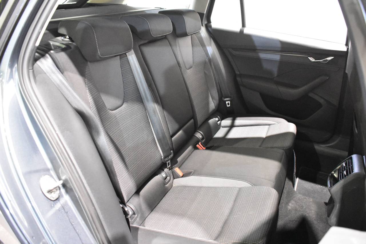 SKODA OCTAVIA COMBI en Minoautos