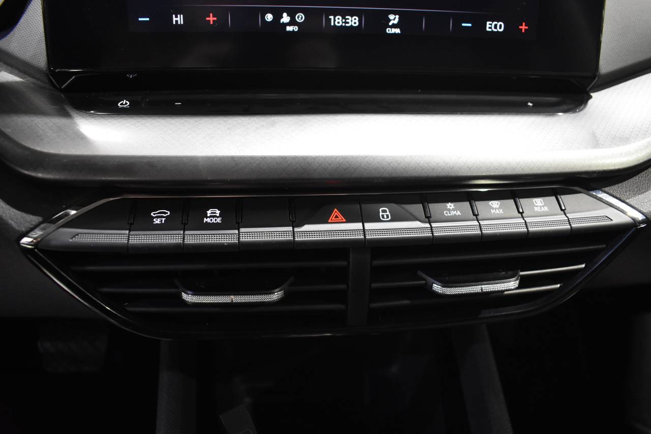 SKODA OCTAVIA COMBI en Minoautos