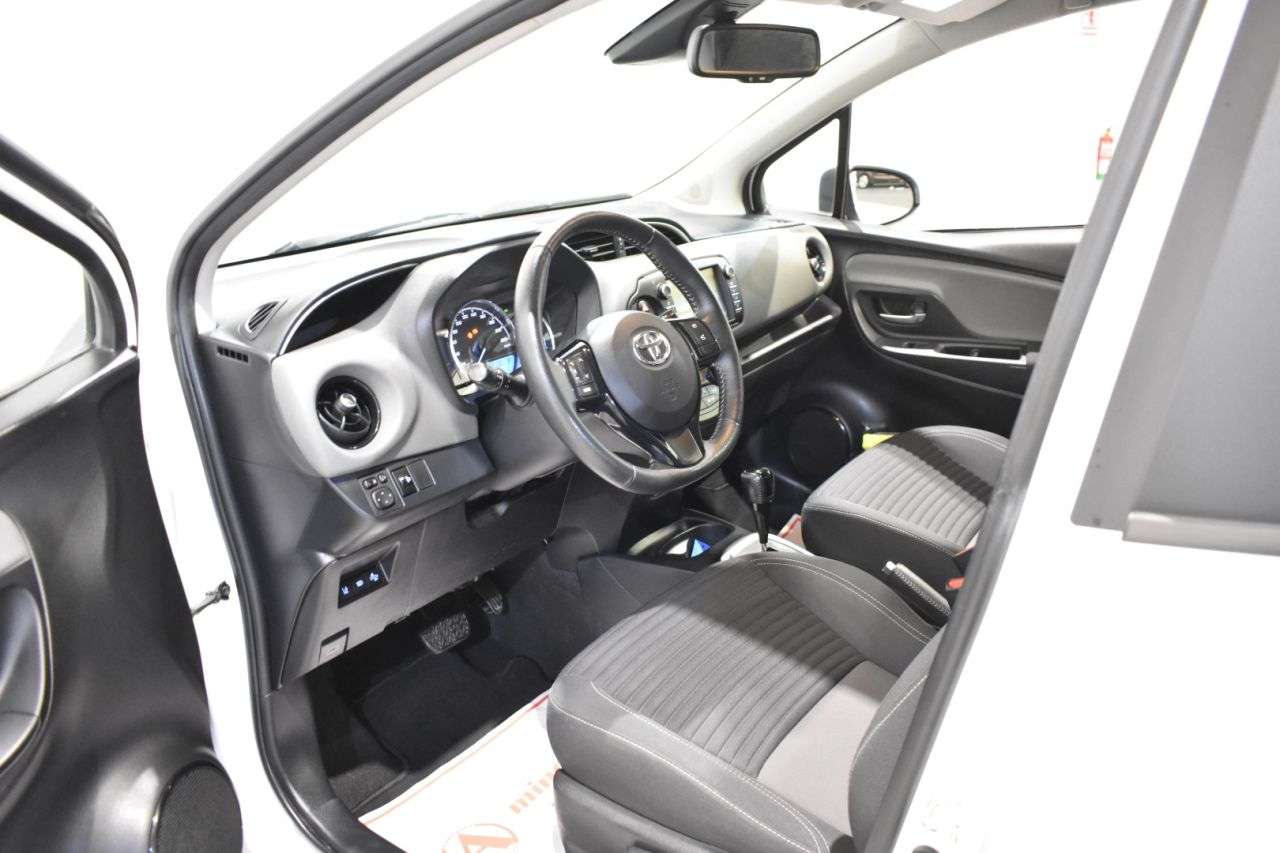 TOYOTA YARIS en Minoautos