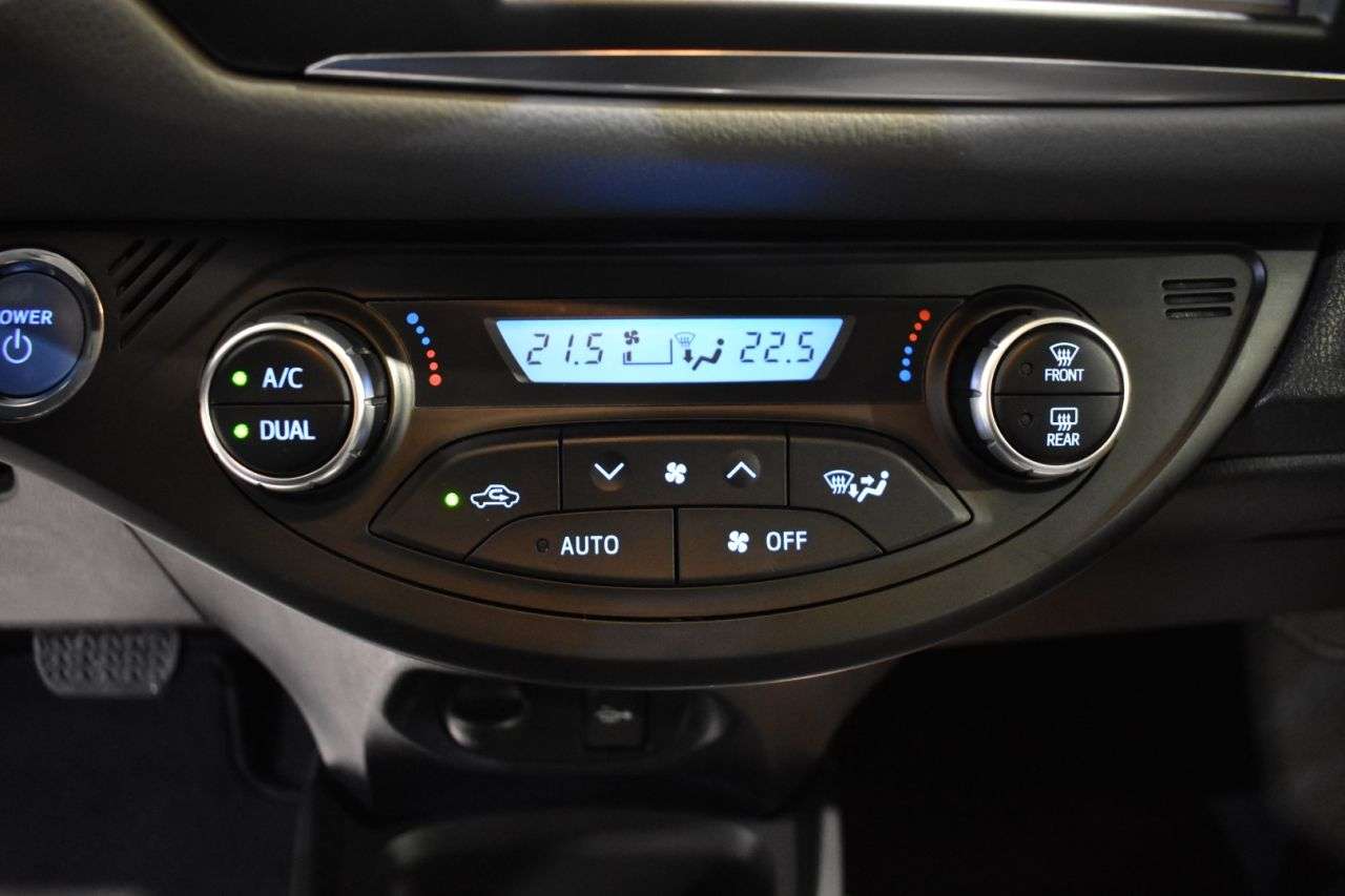 TOYOTA YARIS en Minoautos