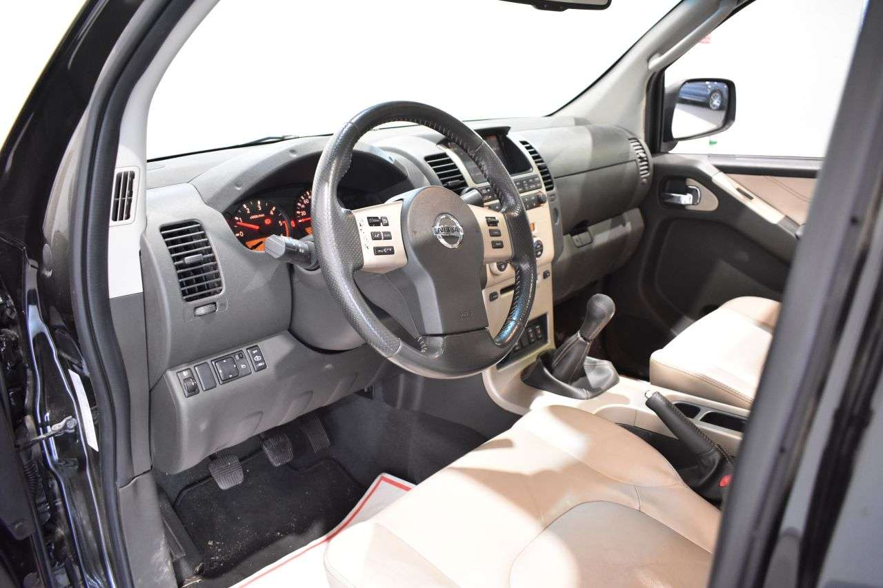 NISSAN NAVARA en Minoautos