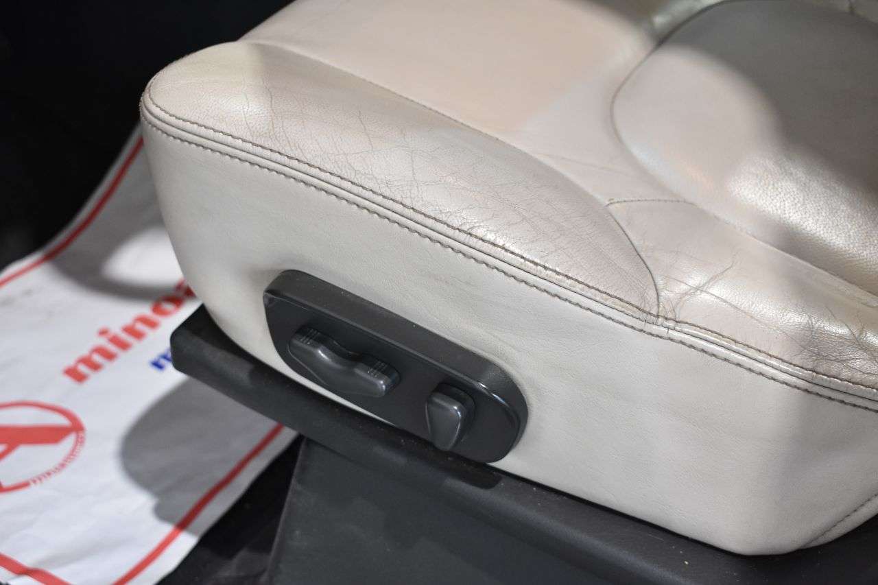 NISSAN NAVARA en Minoautos