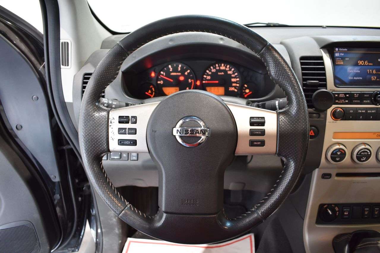 NISSAN NAVARA en Minoautos