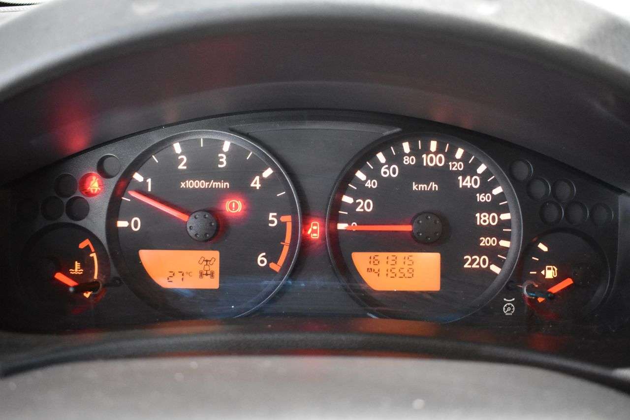 NISSAN NAVARA en Minoautos