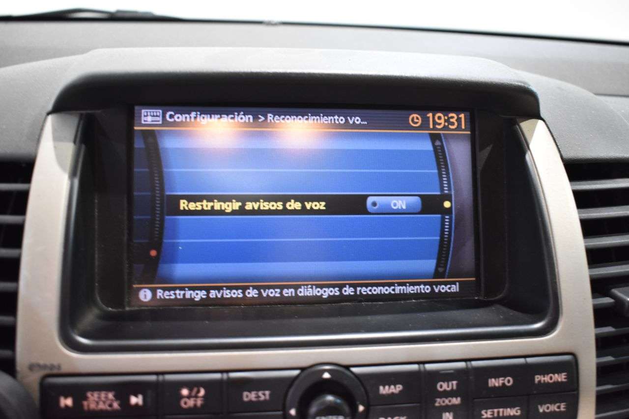 NISSAN NAVARA en Minoautos