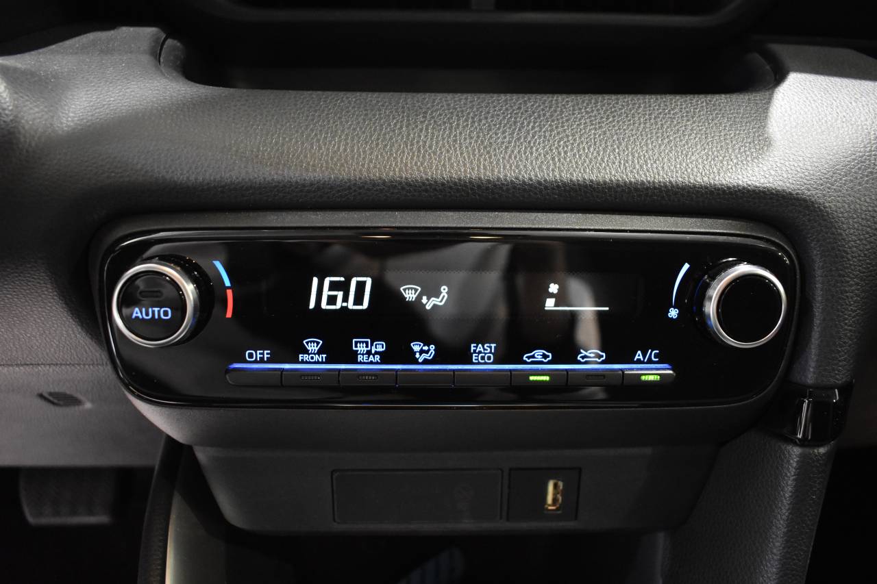 TOYOTA YARIS en Minoautos