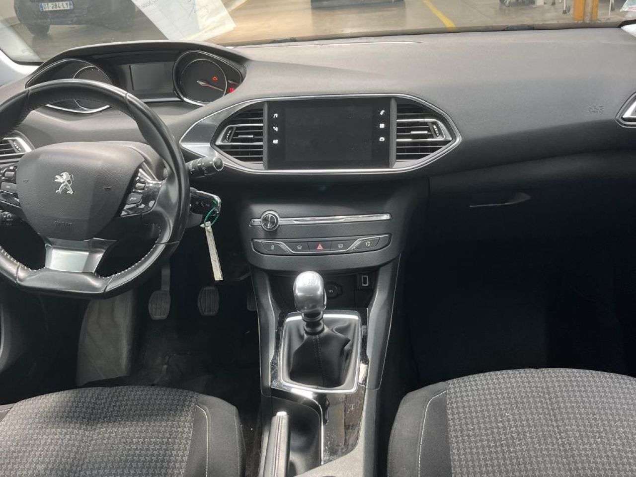 PEUGEOT 308 SW en Minoautos