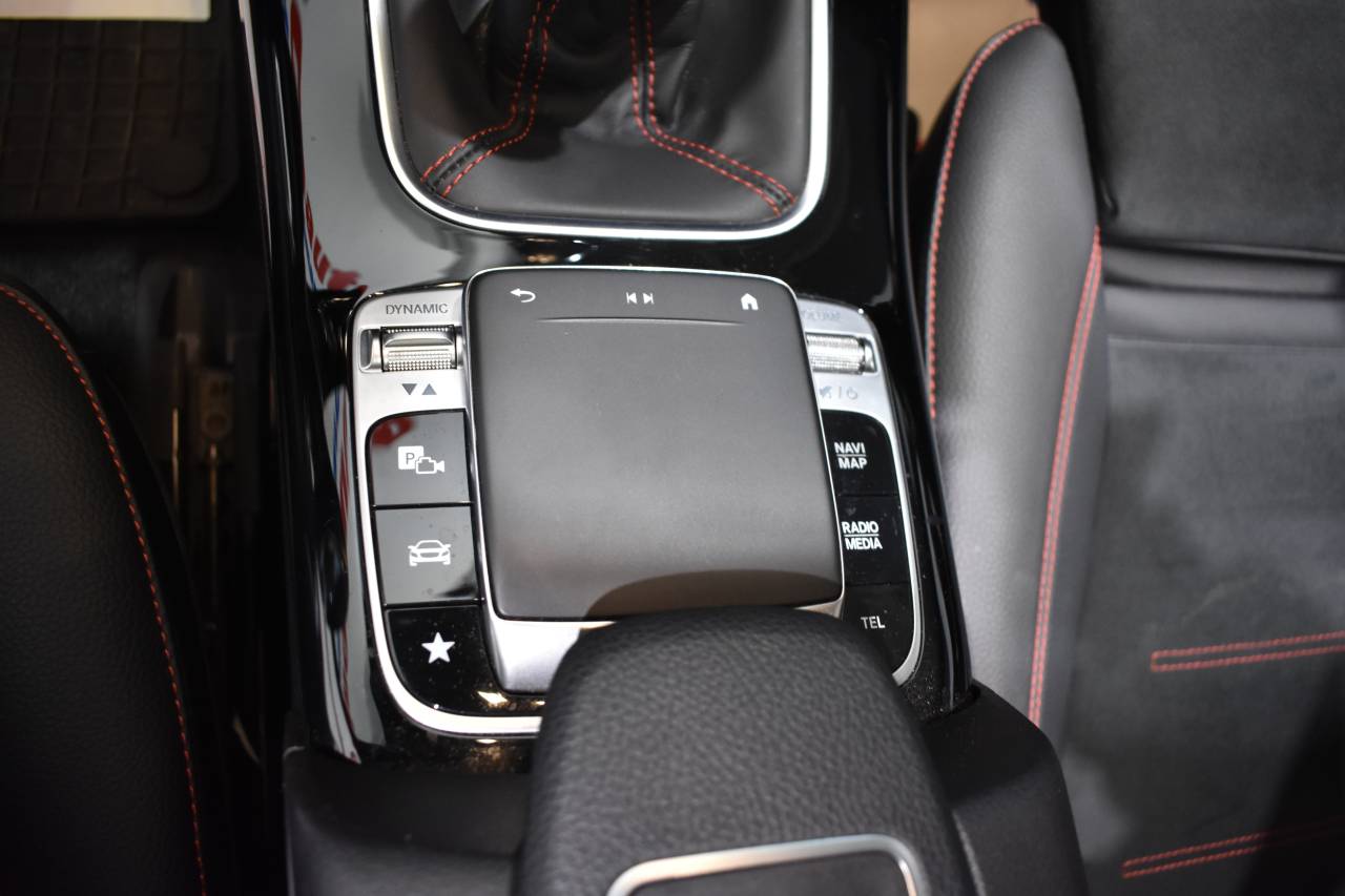 MERCEDES-BENZ CLASE A