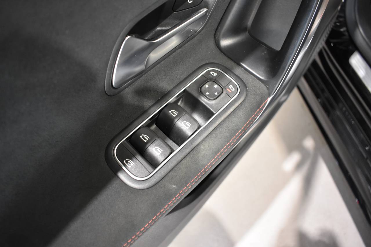 MERCEDES-BENZ CLASE A