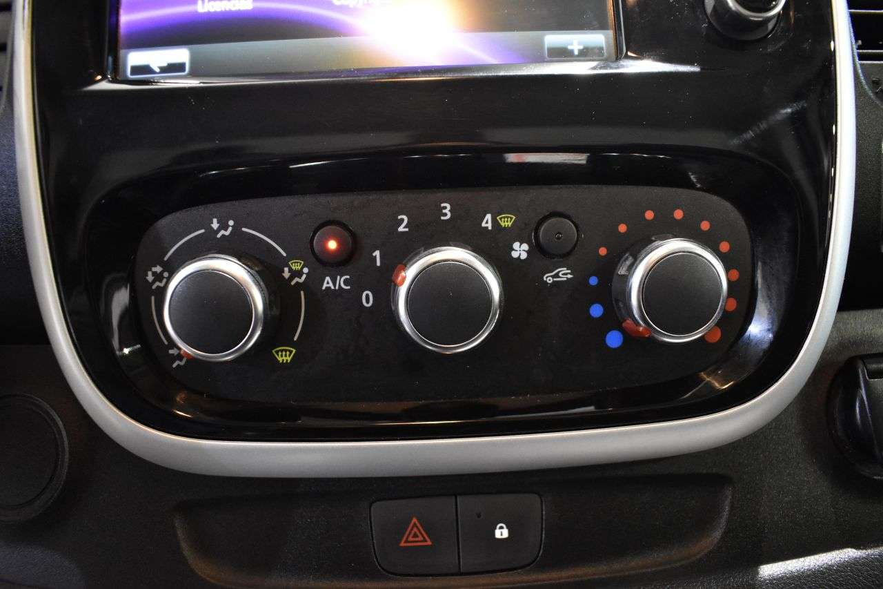 RENAULT TRAFIC en Minoautos